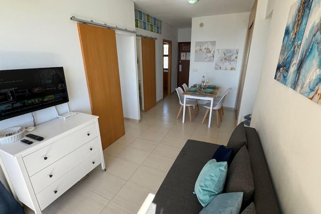 Apartamento A Pie De Playa Con Terraza Y Piscinas Daire Benalmádena Dış mekan fotoğraf