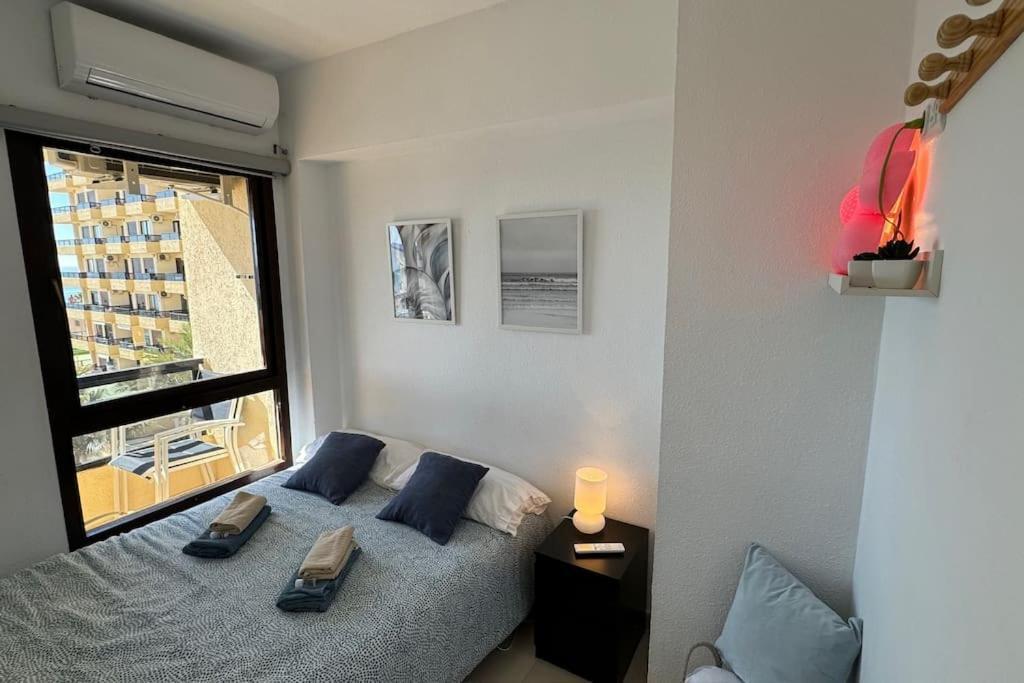 Apartamento A Pie De Playa Con Terraza Y Piscinas Daire Benalmádena Dış mekan fotoğraf